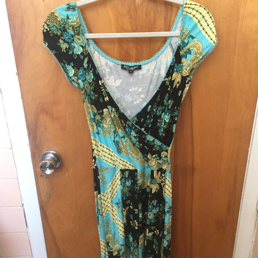 Betsey Johnson blue floral dress S with stretch